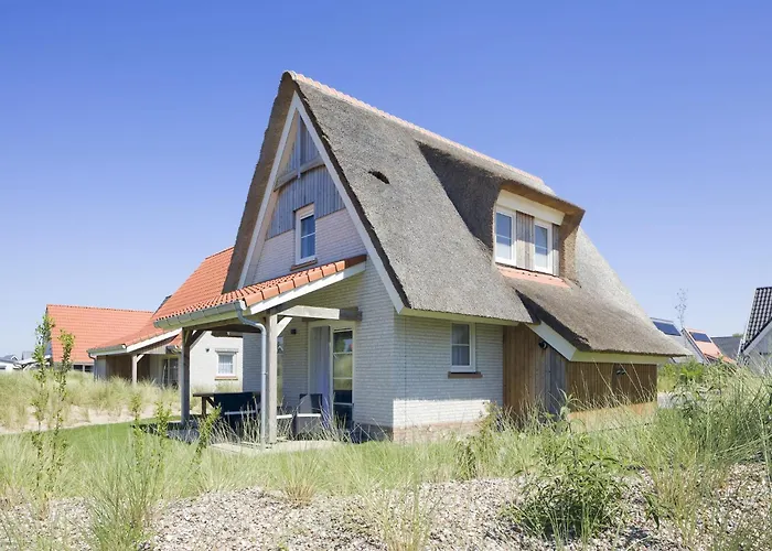 Luxurious Villa With Dishwasher, Only 500 M From The Sea