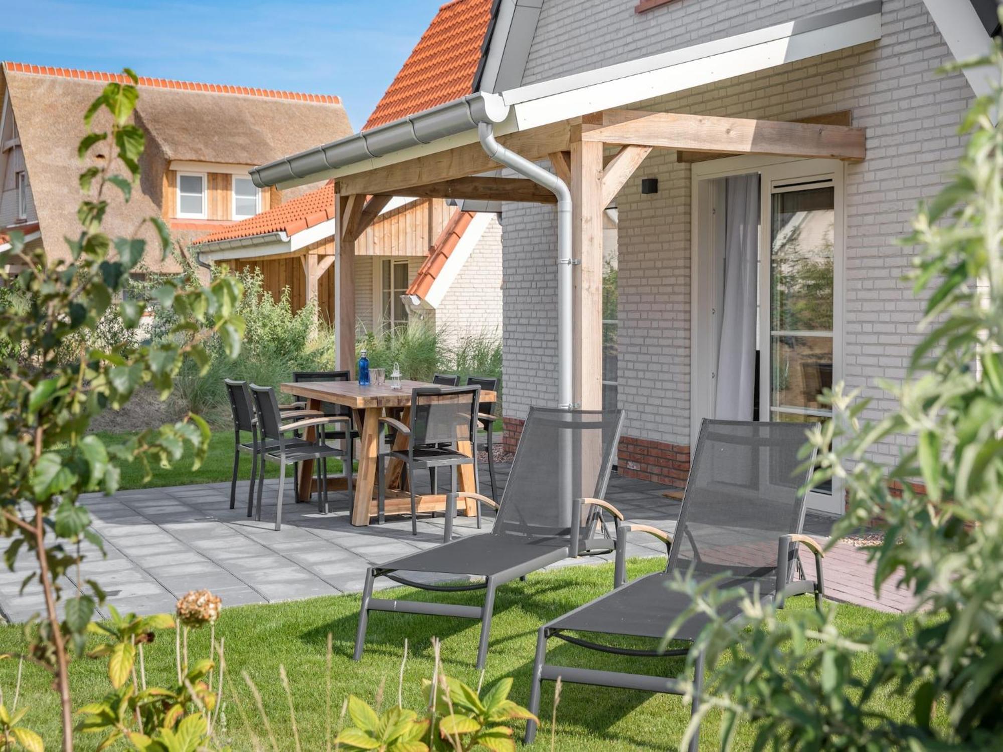 Villa Luxurious With Dishwasher, Only 500 M From The Sea *